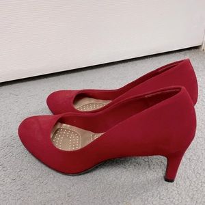 dexflex comfort womens red heels 👠